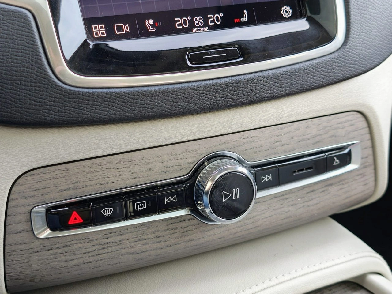 Volvo XC 90 - Zdjęcie 21