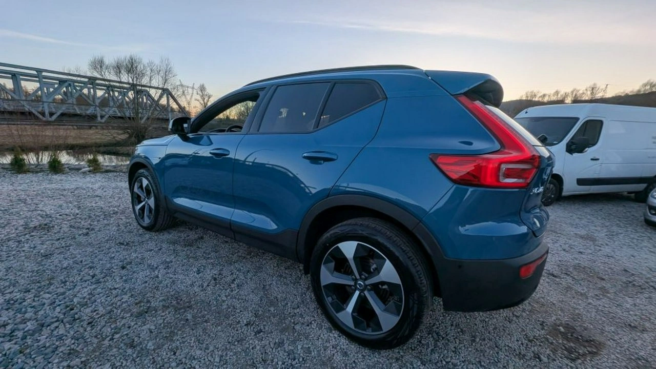 Volvo XC 40 - Zdjęcie 11