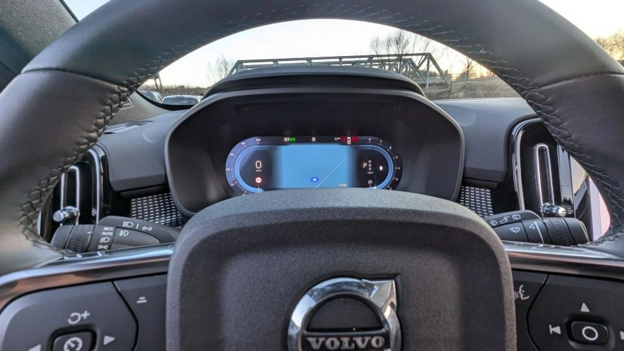 Volvo XC 40 - Zdjęcie 16