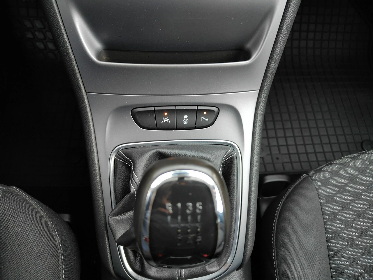 Opel Astra - Zdjęcie 11