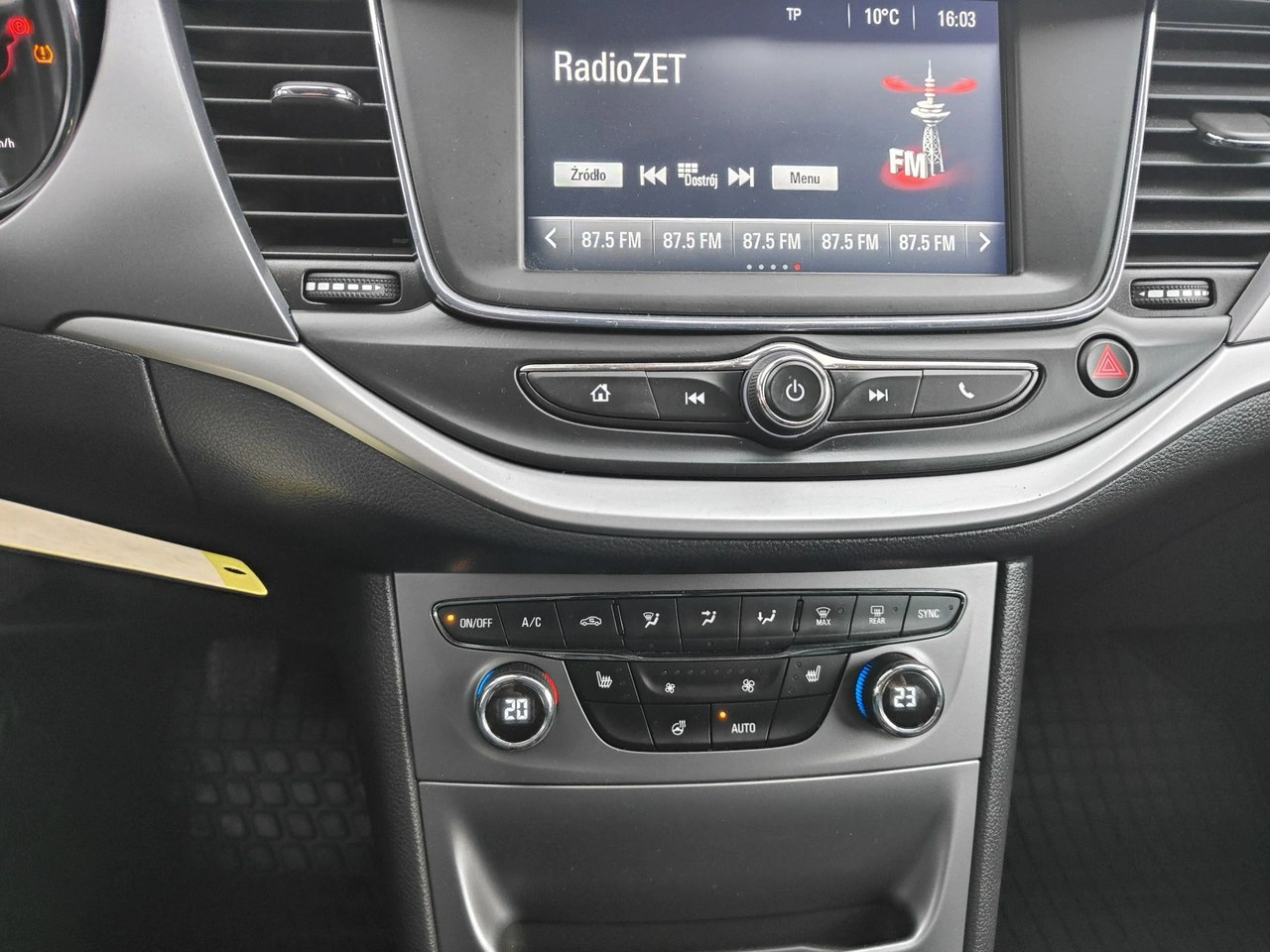 Opel Astra - Zdjęcie 10