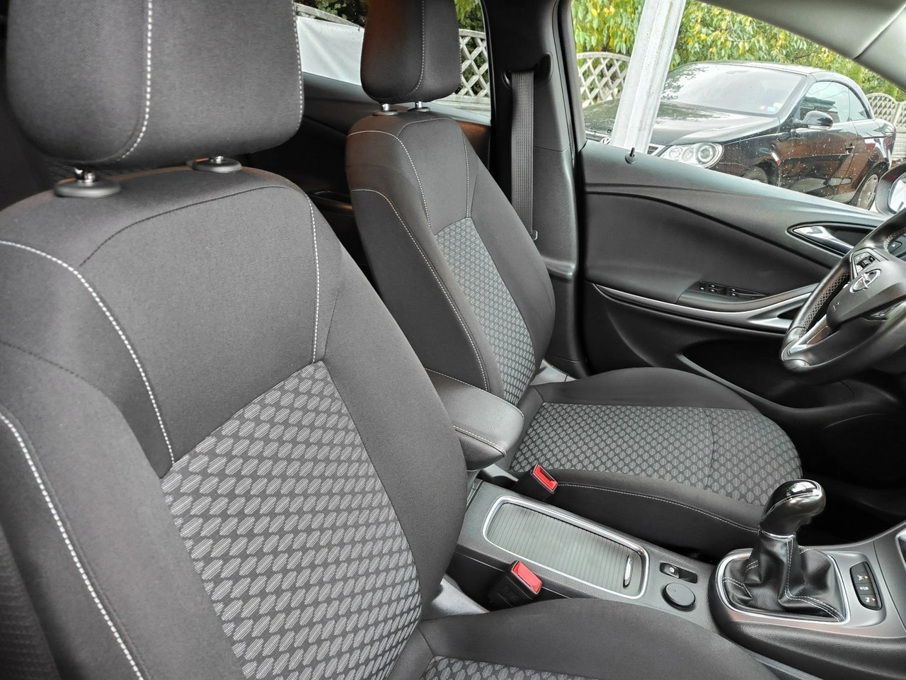 Opel Astra - Zdjęcie 19