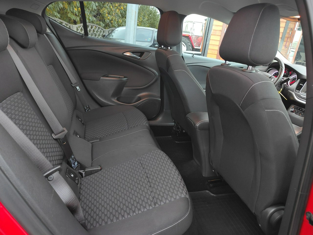 Opel Astra - Zdjęcie 23