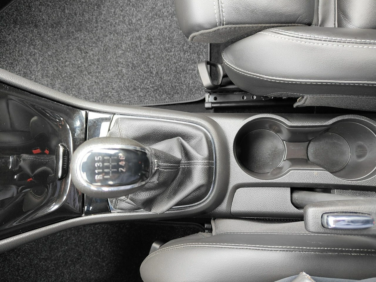 Opel Mokka - Zdjęcie 13