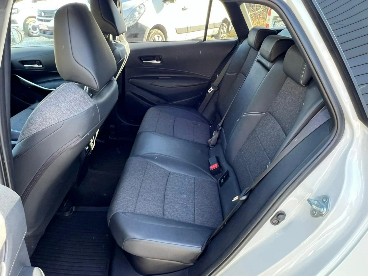 Toyota Corolla - Zdjęcie 21