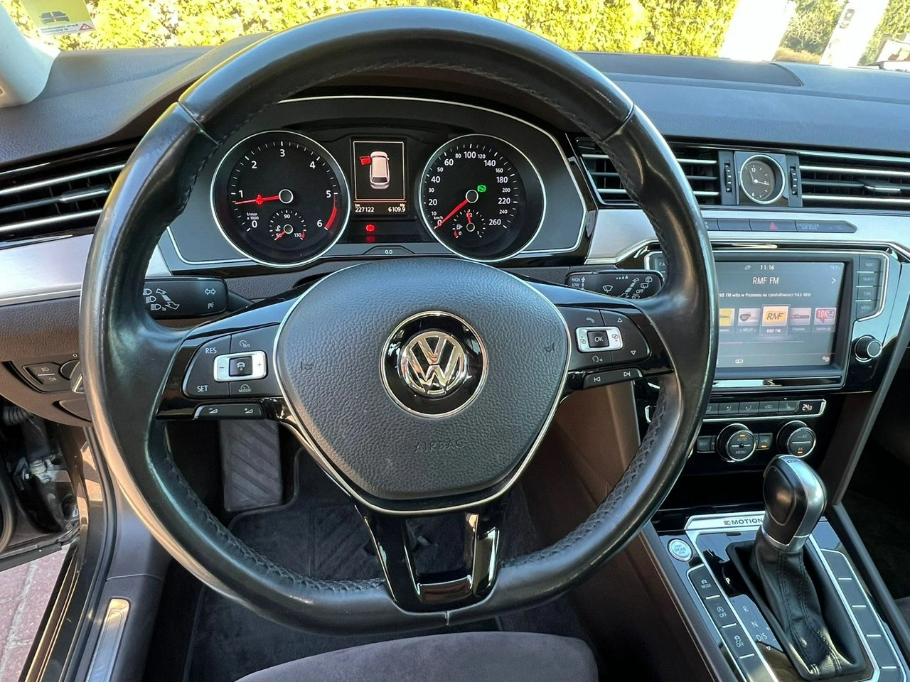Volkswagen Passat - Zdjęcie 9