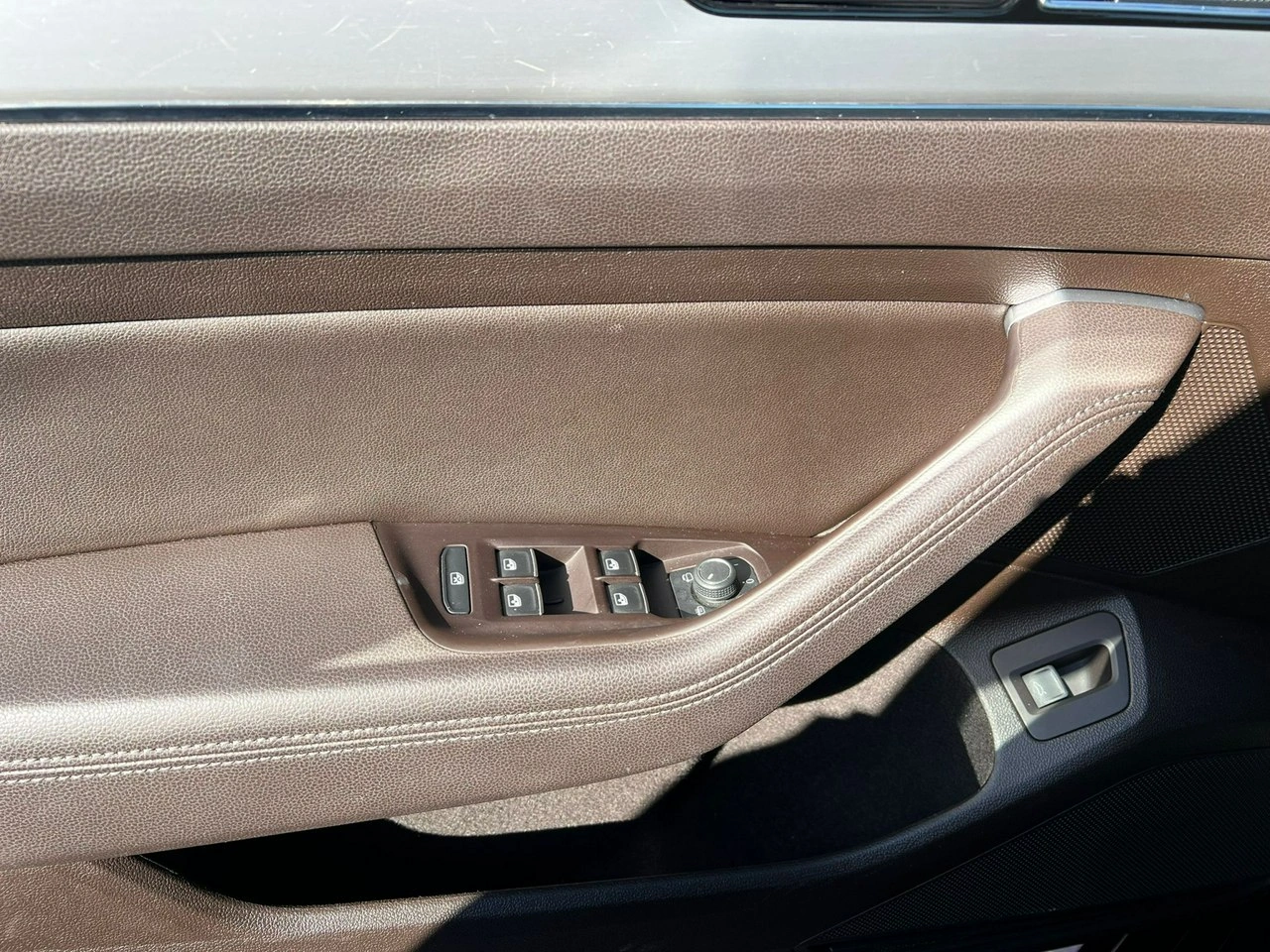 Volkswagen Passat - Zdjęcie 13