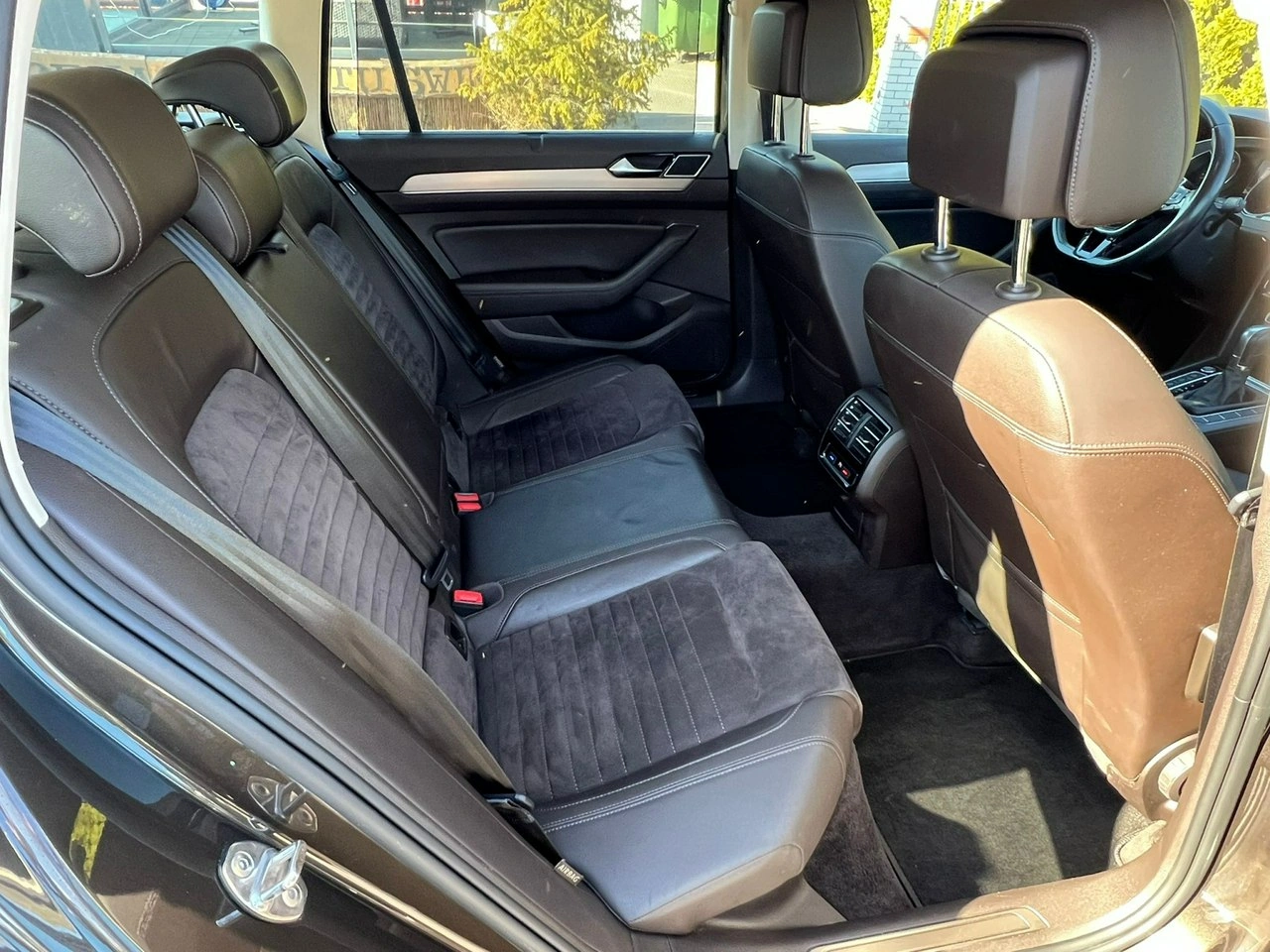 Volkswagen Passat - Zdjęcie 17