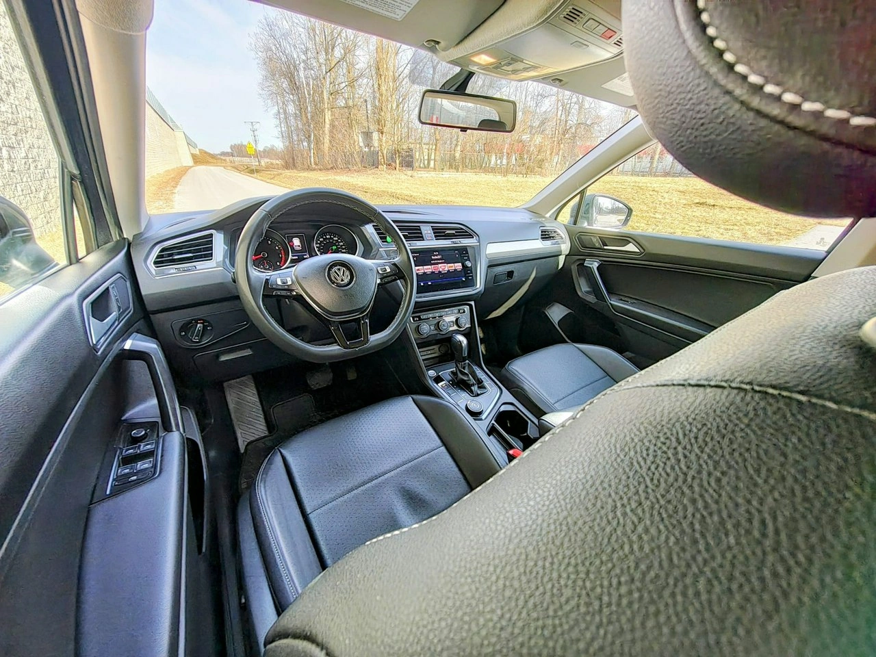 Volkswagen Tiguan - Zdjęcie 11