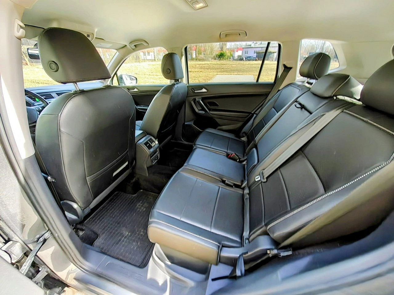 Volkswagen Tiguan - Zdjęcie 15