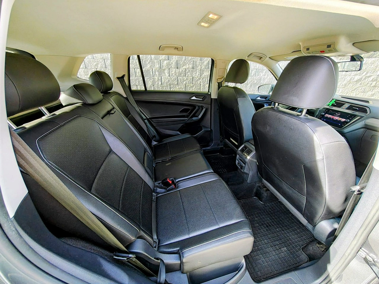 Volkswagen Tiguan - Zdjęcie 16