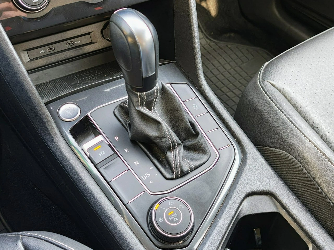 Volkswagen Tiguan - Zdjęcie 21