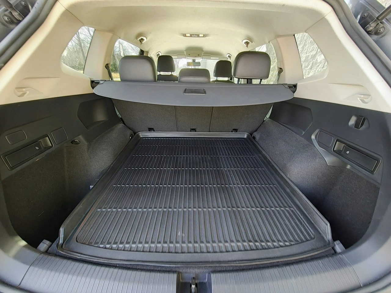 Volkswagen Tiguan - Zdjęcie 24