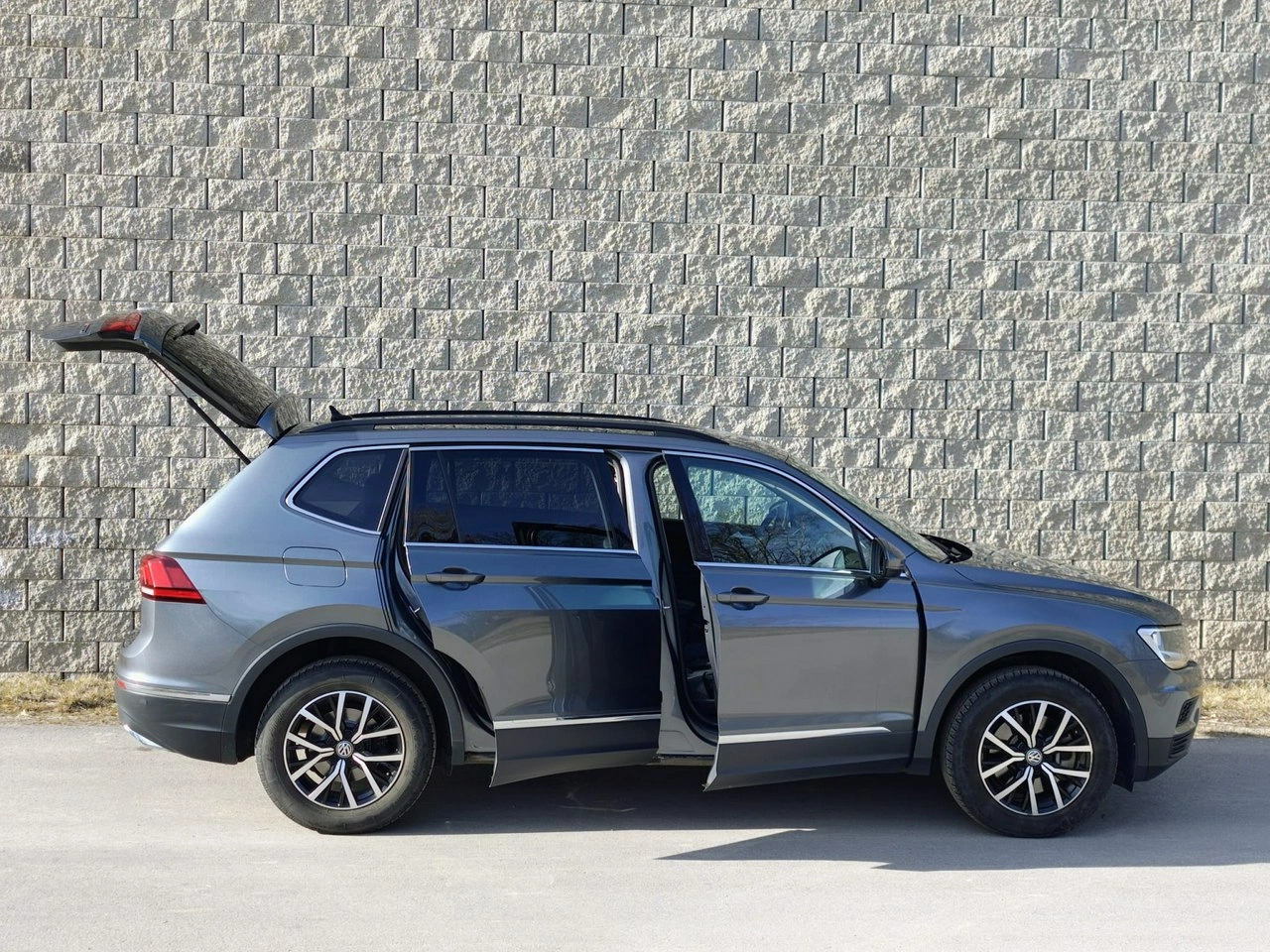 Volkswagen Tiguan - Zdjęcie 8