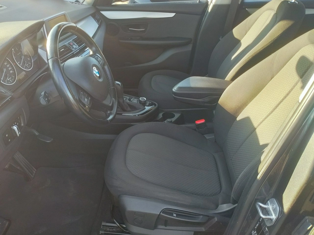 BMW 218 - Zdjęcie 9