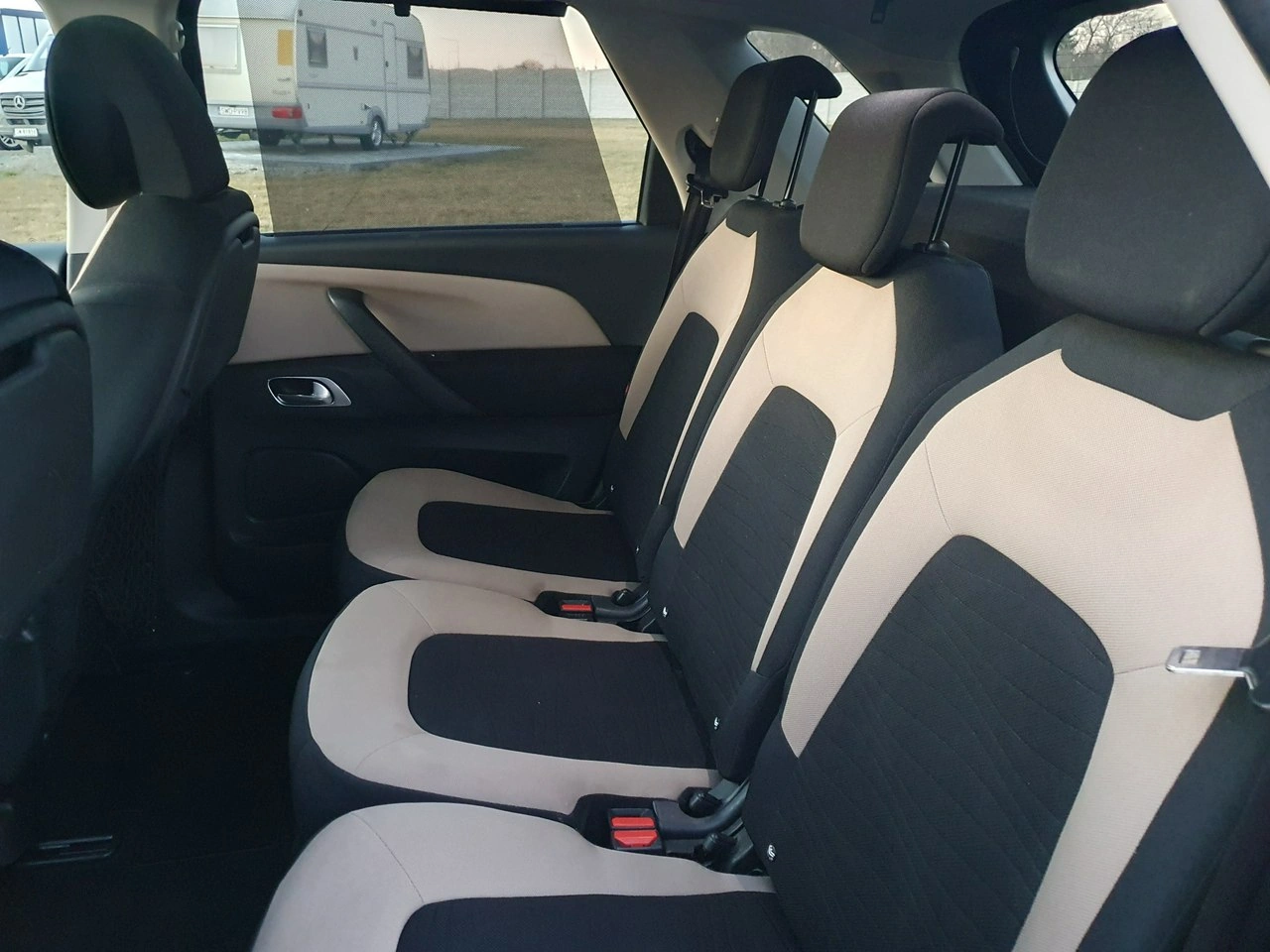 Citroën C4 Picasso - Zdjęcie 16