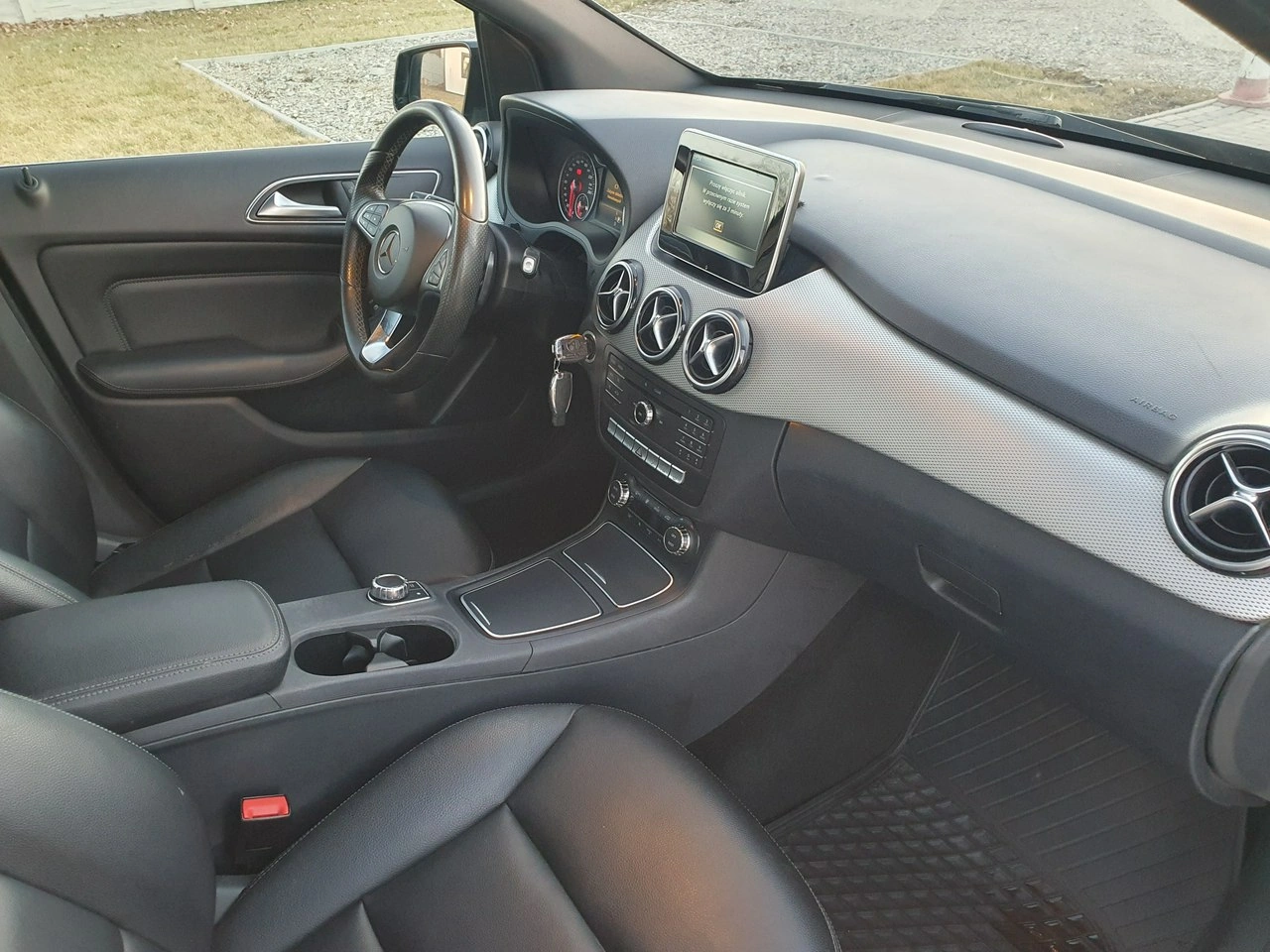 Mercedes B 180 - Zdjęcie 18