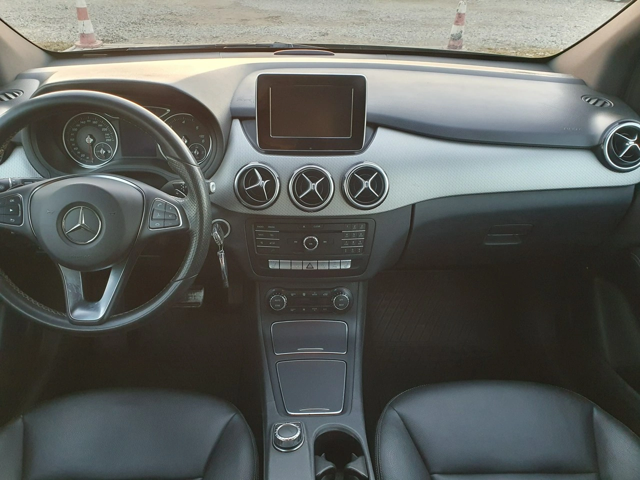 Mercedes B 180 - Zdjęcie 26