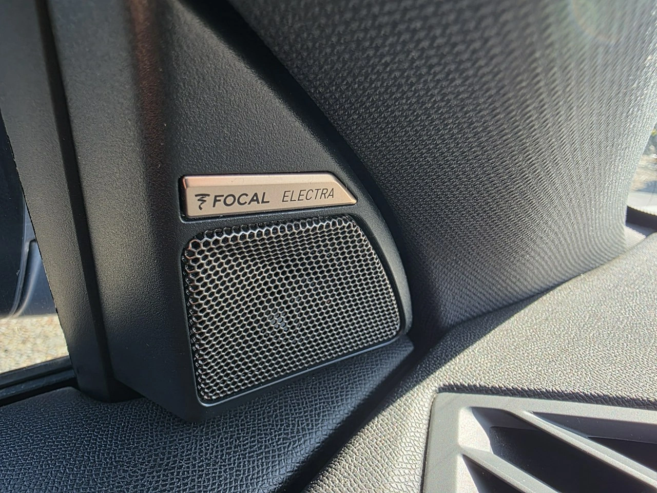 DS Automobiles DS 7 Crossback - Zdjęcie 18