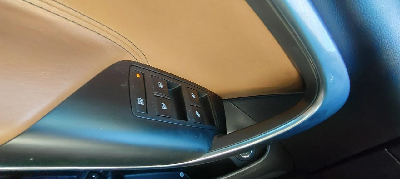 Opel Insignia - Zdjęcie 15