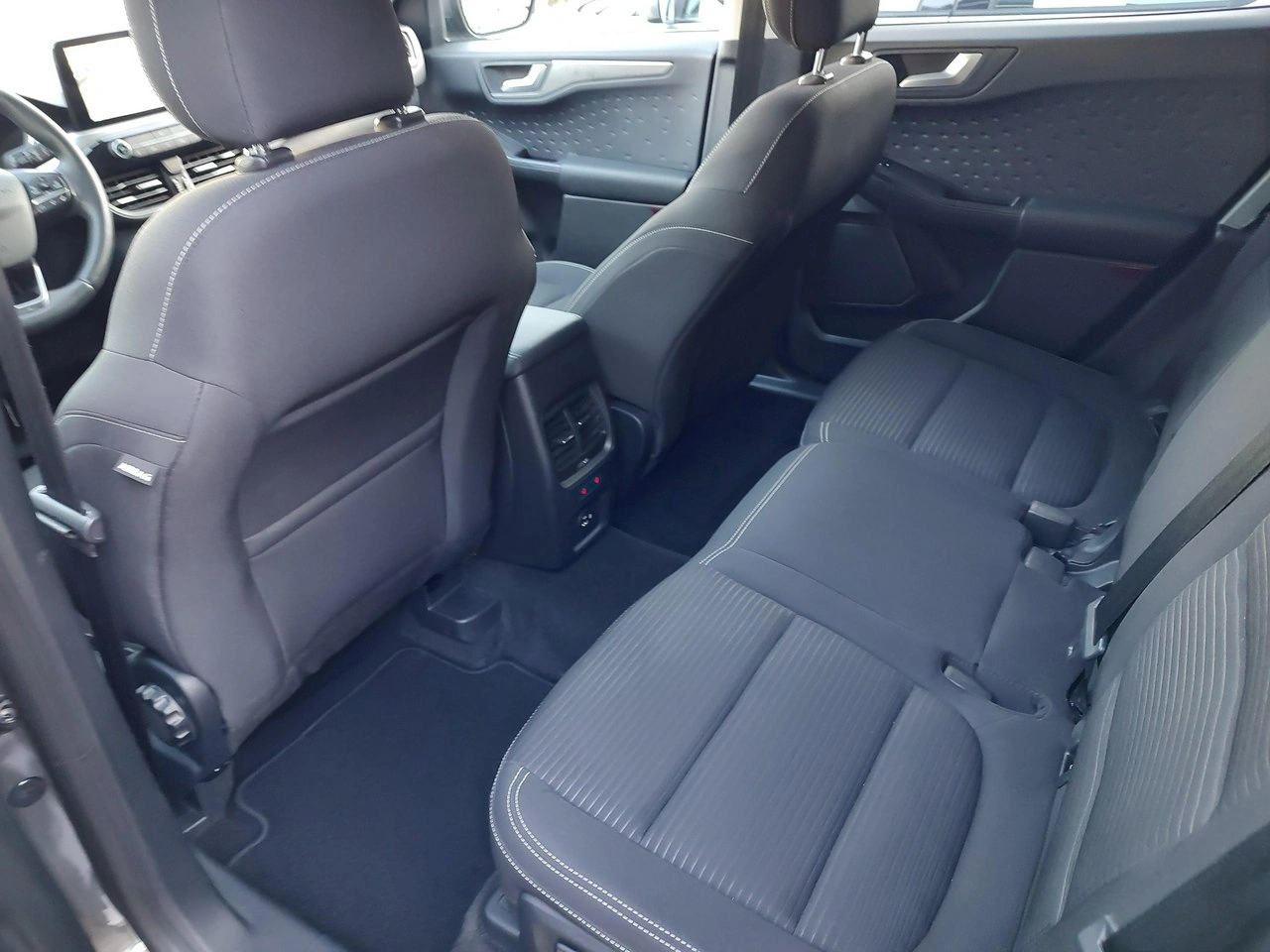 Ford Kuga - Zdjęcie 20