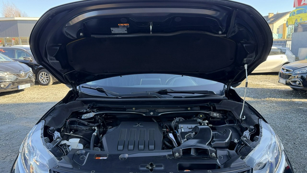 Mitsubishi Eclipse Cross - Zdjęcie 15