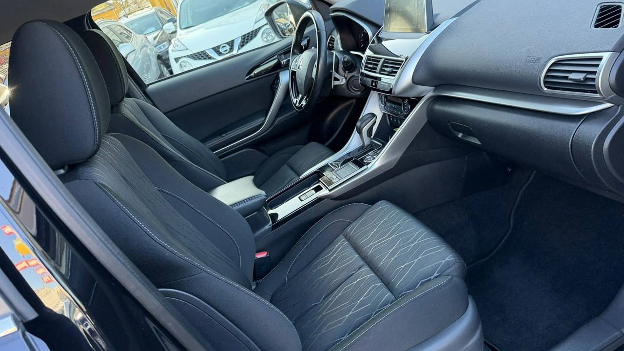 Mitsubishi Eclipse Cross - Zdjęcie 18