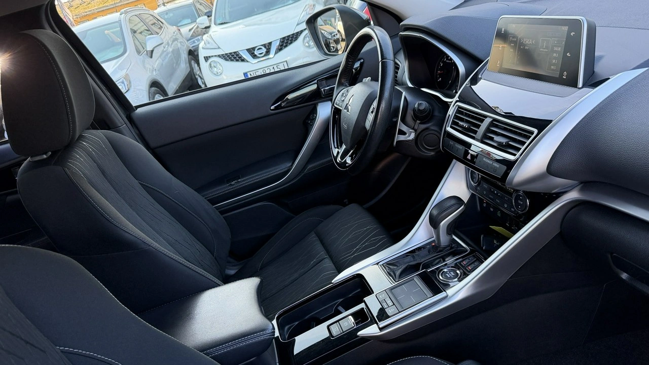 Mitsubishi Eclipse Cross - Zdjęcie 19