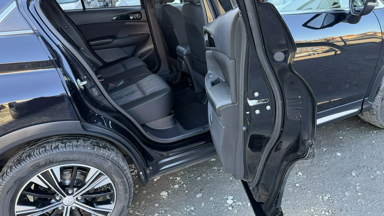 Mitsubishi Eclipse Cross - Zdjęcie 20