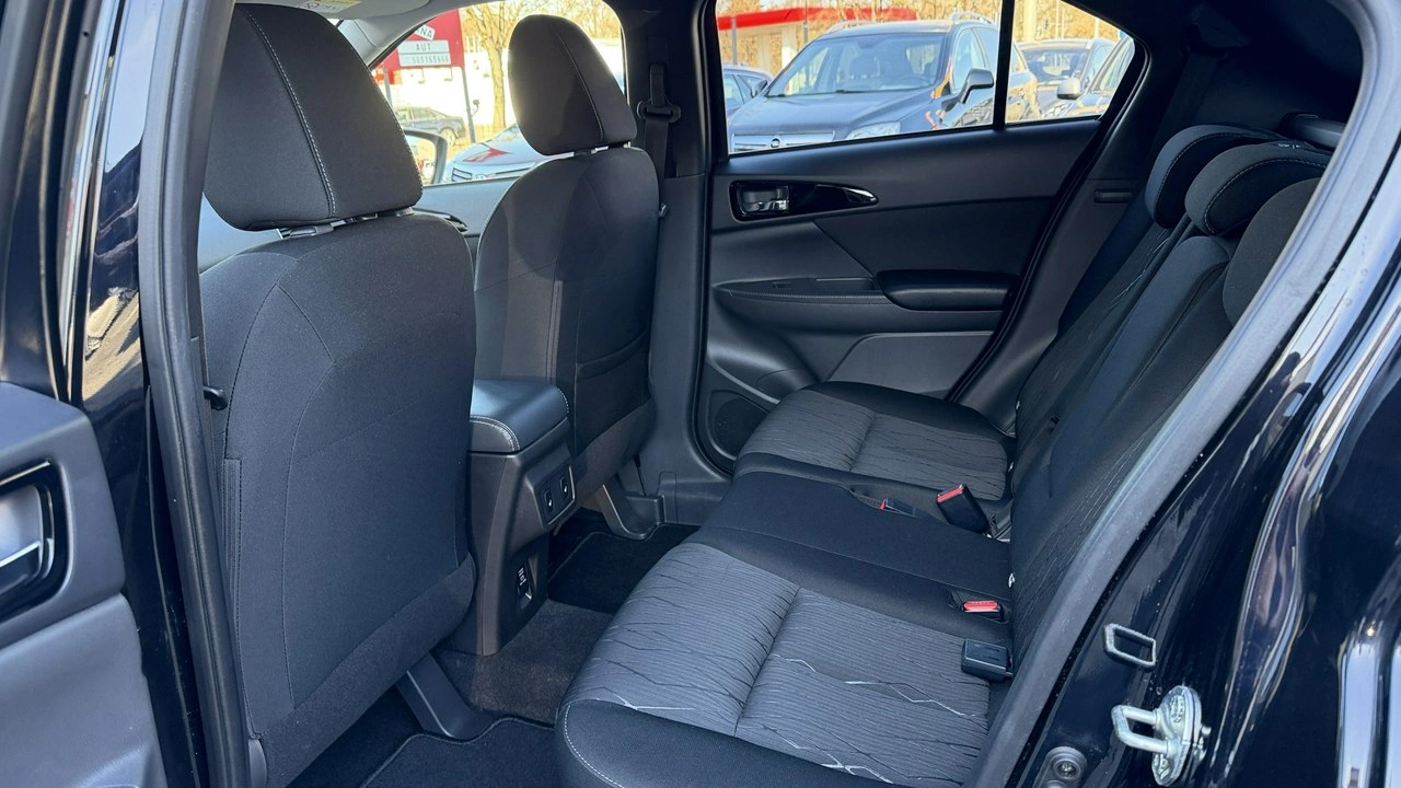 Mitsubishi Eclipse Cross - Zdjęcie 24