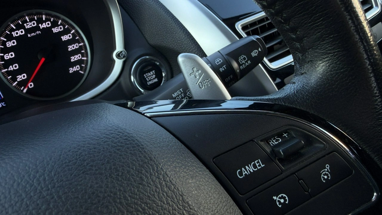 Mitsubishi Eclipse Cross - Zdjęcie 29