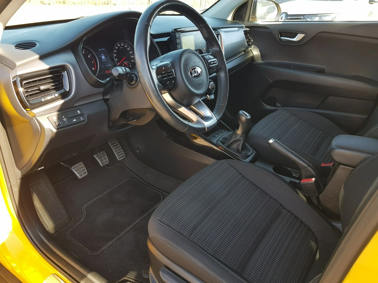 Kia Stonic - Zdjęcie 9