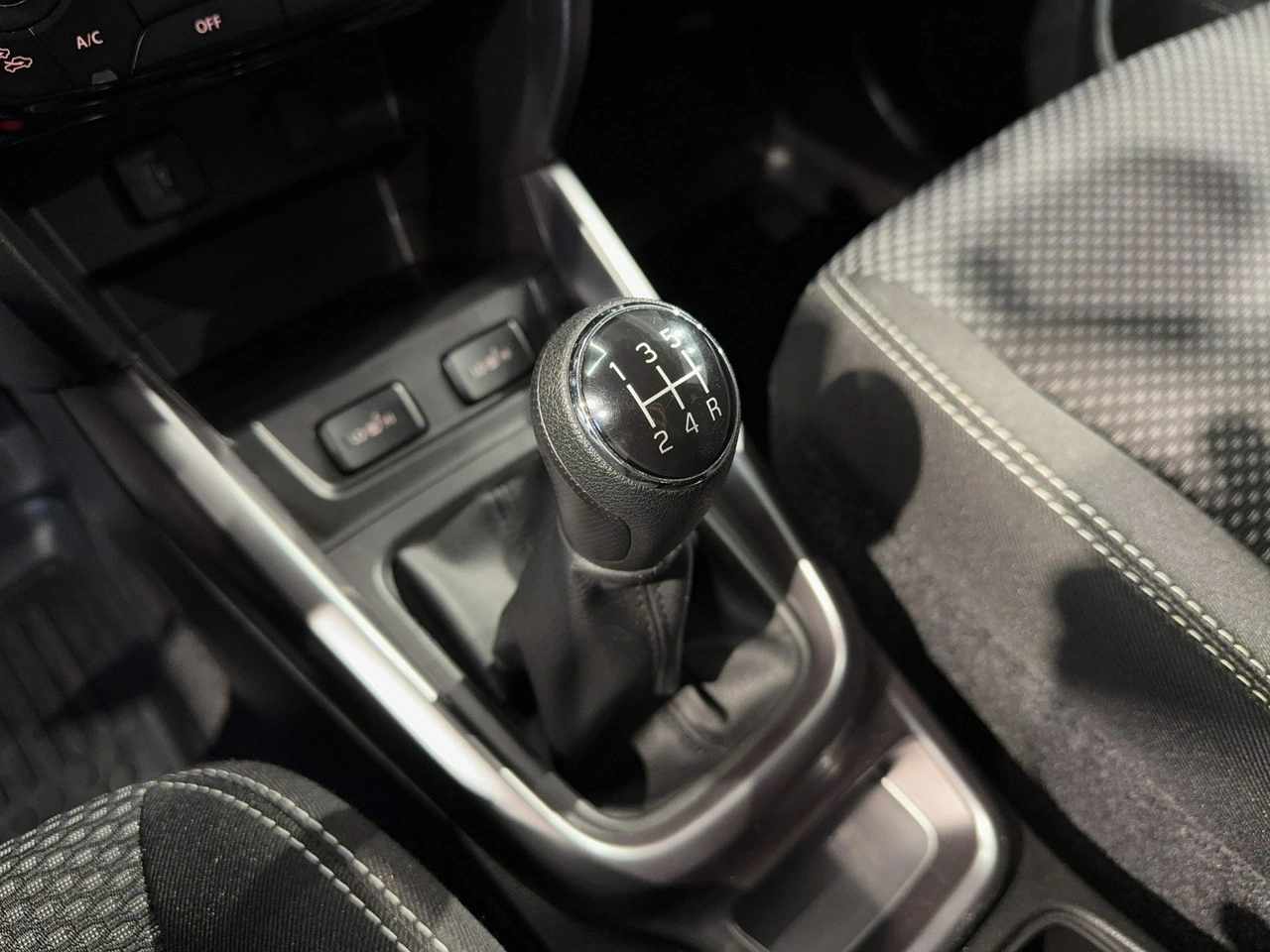 Suzuki Vitara - Zdjęcie 23