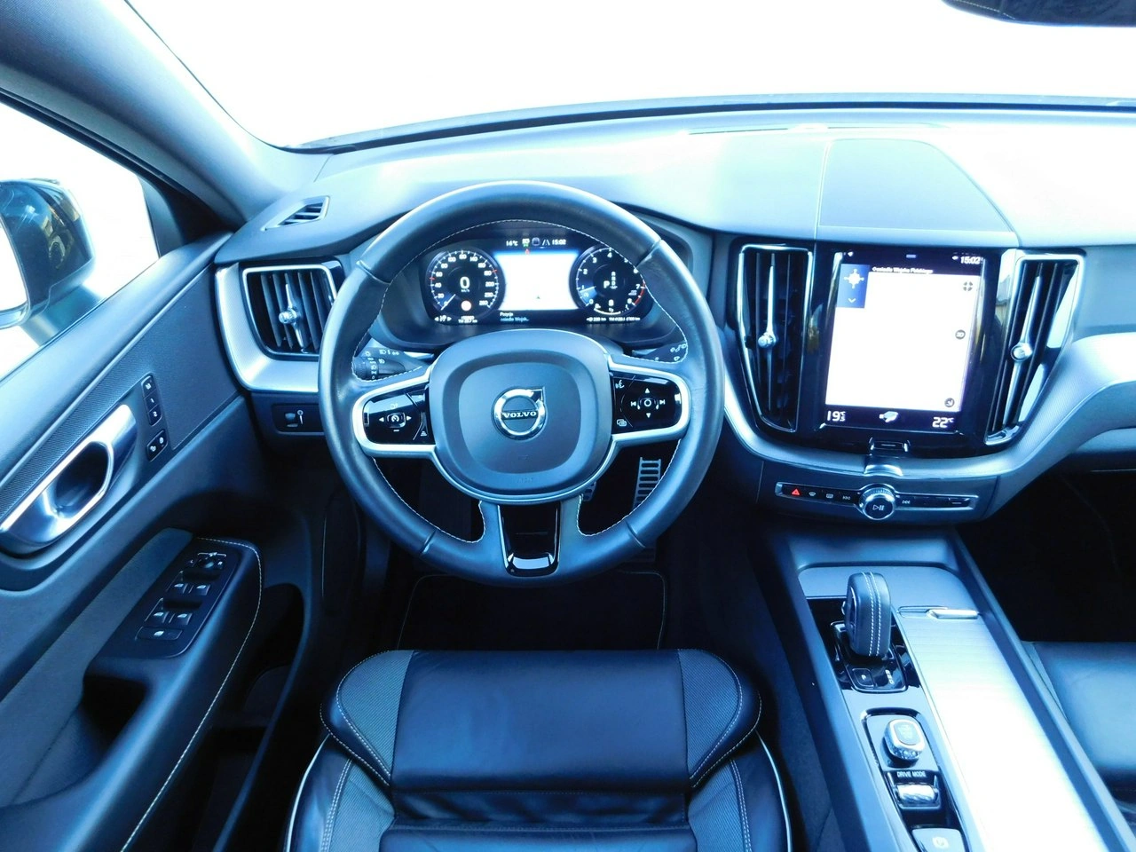 Volvo XC 60 - Zdjęcie 10