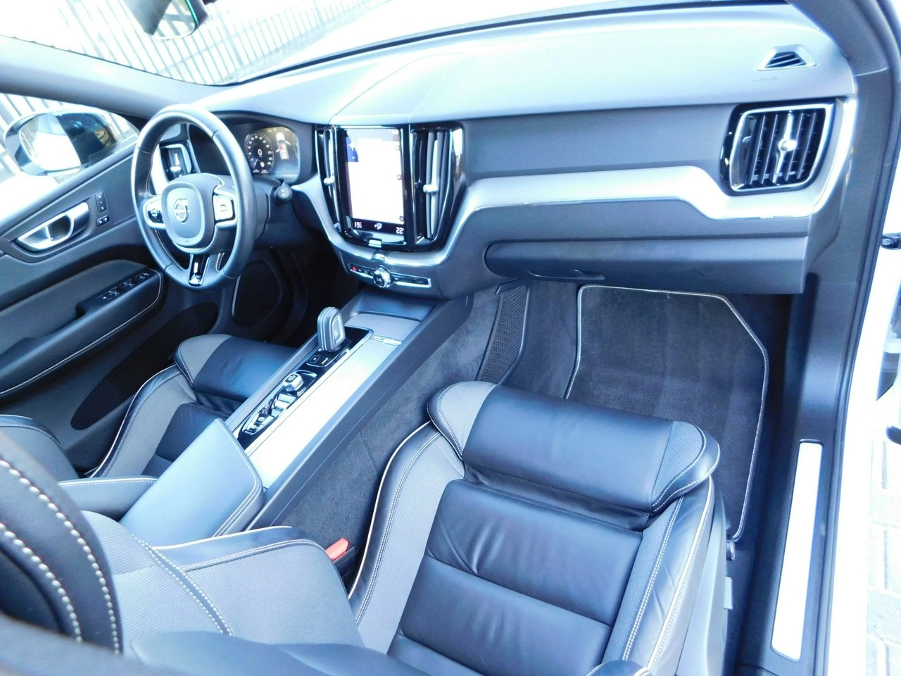 Volvo XC 60 - Zdjęcie 3