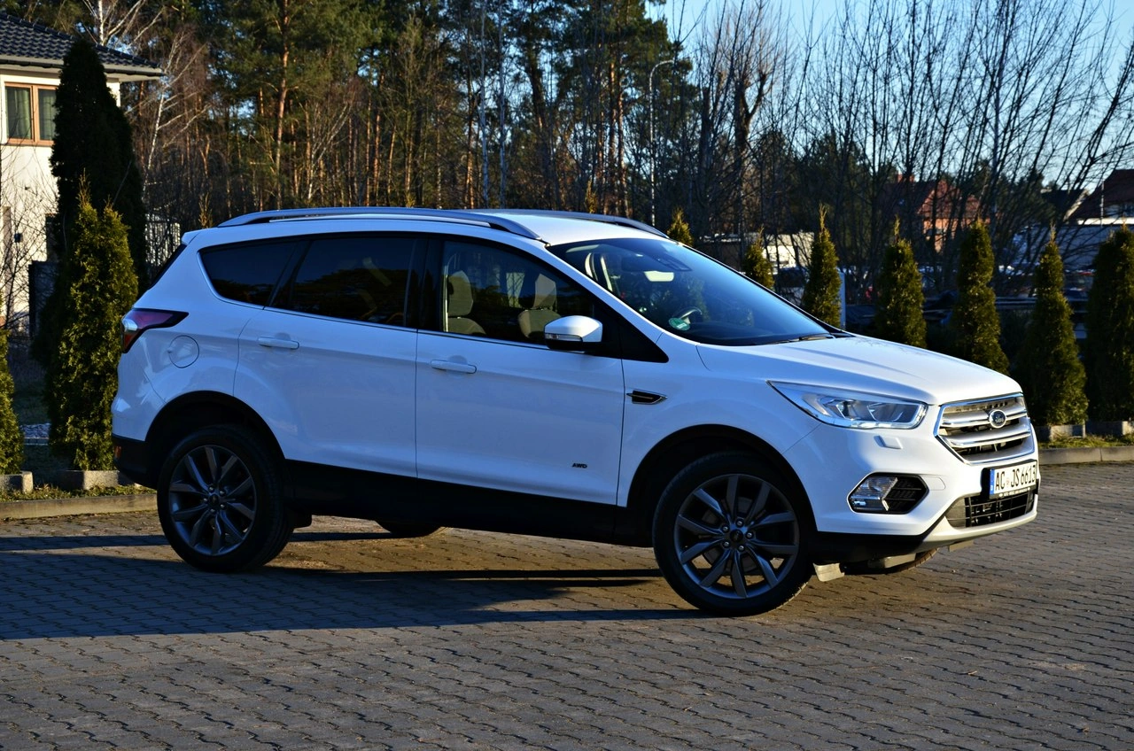 Ford Kuga - Zdjęcie 11