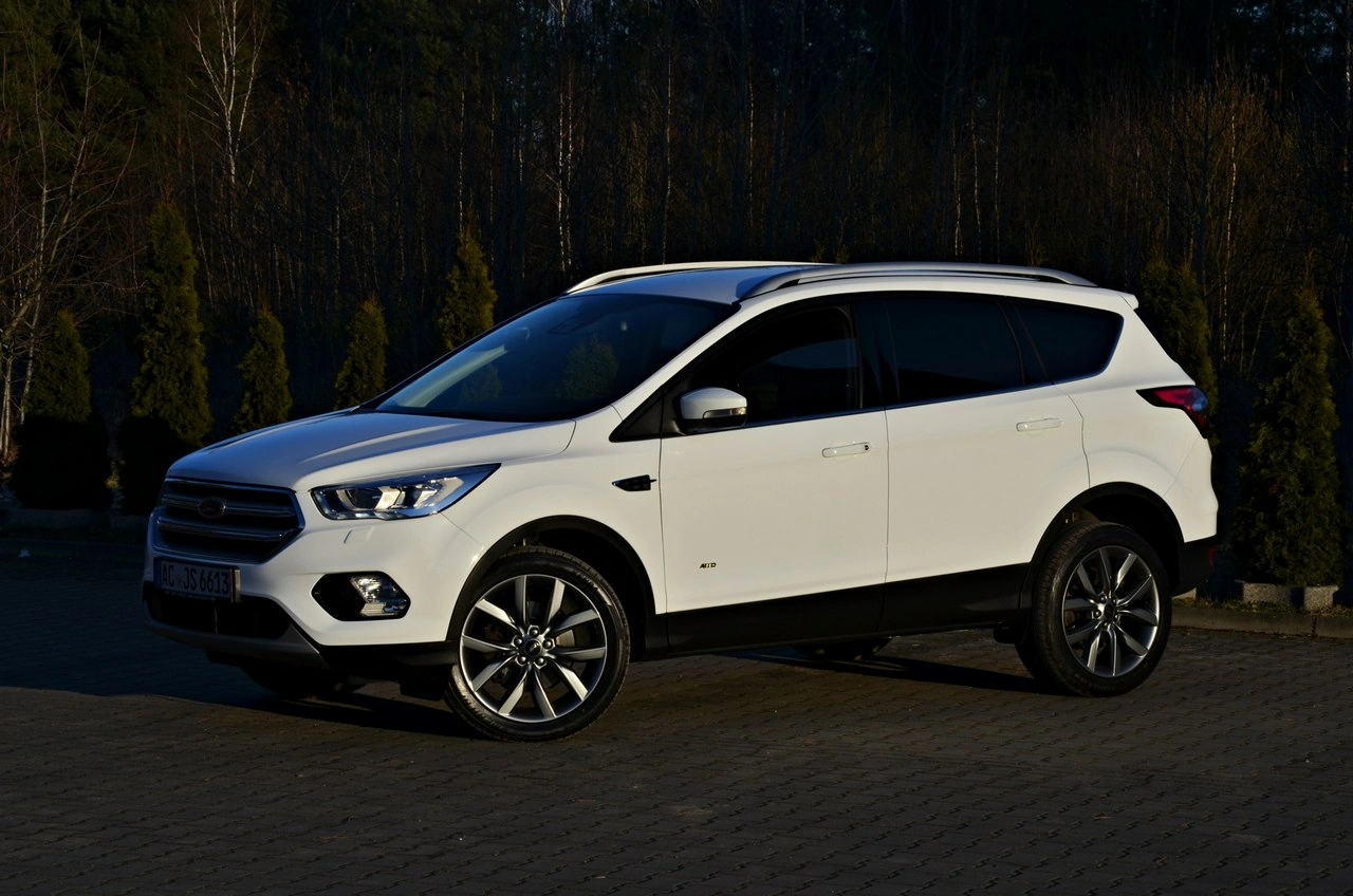 Ford Kuga - Zdjęcie 15