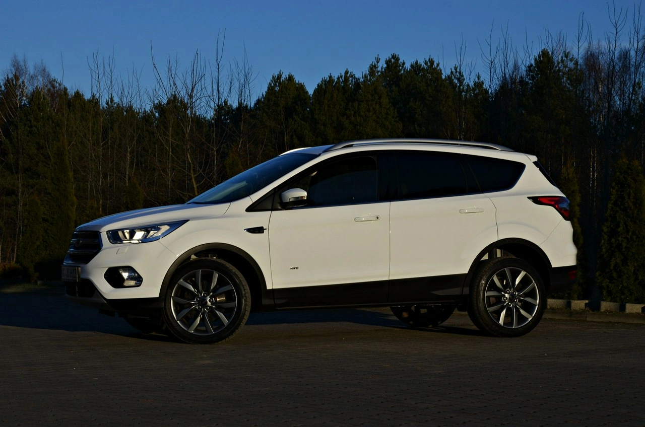 Ford Kuga - Zdjęcie 16