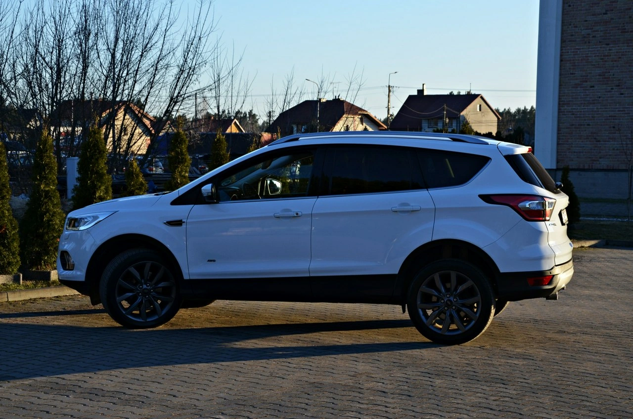 Ford Kuga - Zdjęcie 21