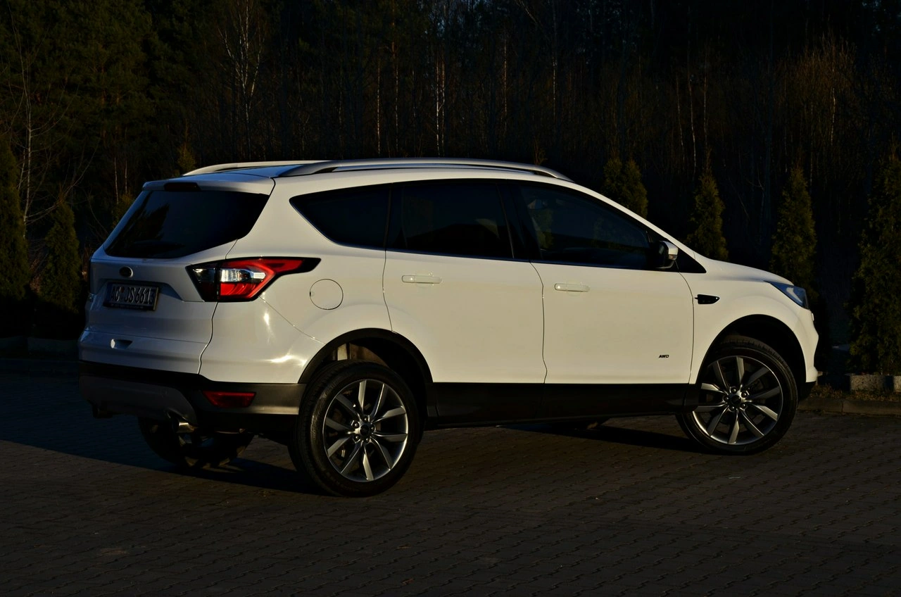 Ford Kuga - Zdjęcie 23