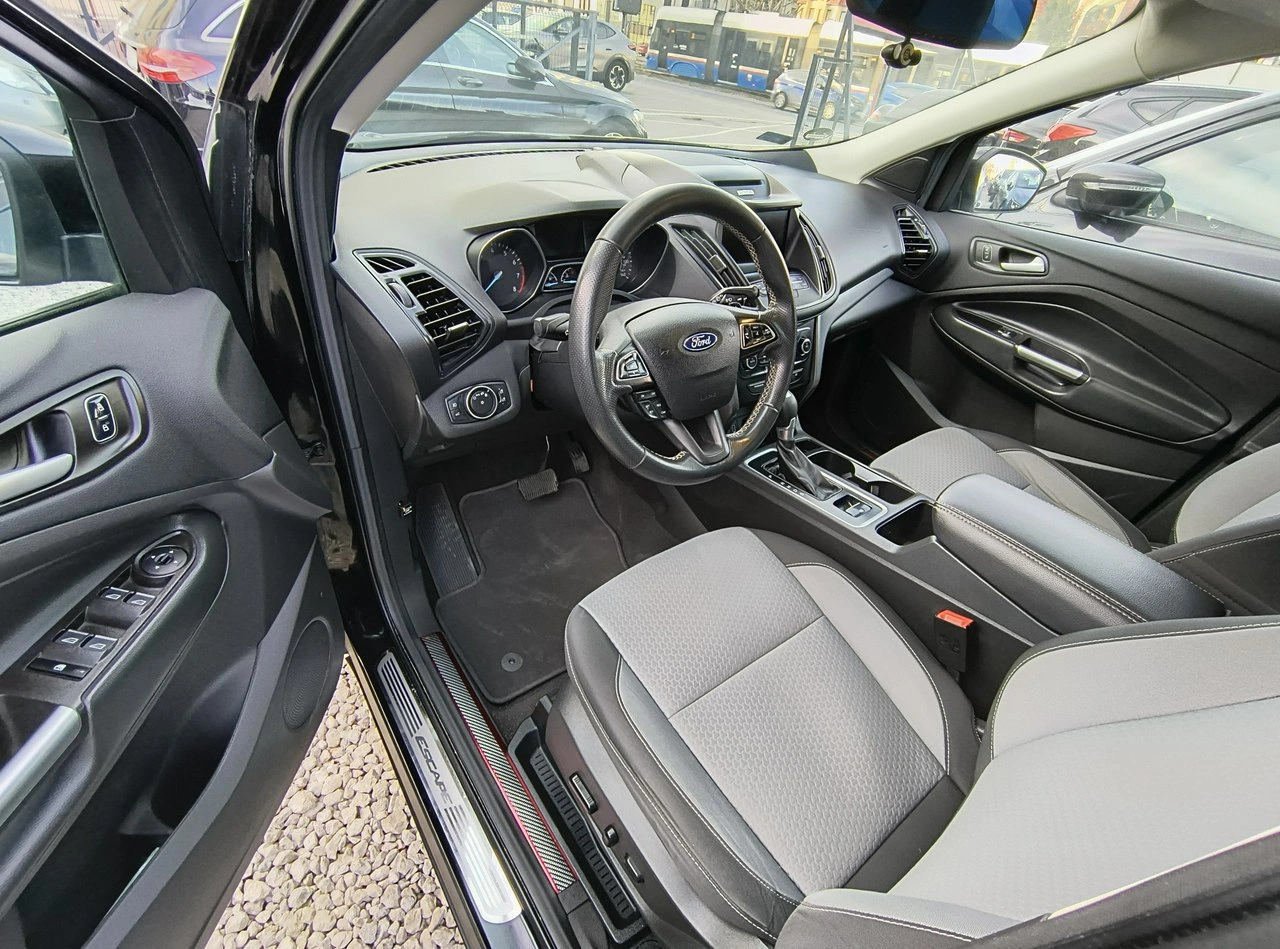 Ford Escape - Zdjęcie 11