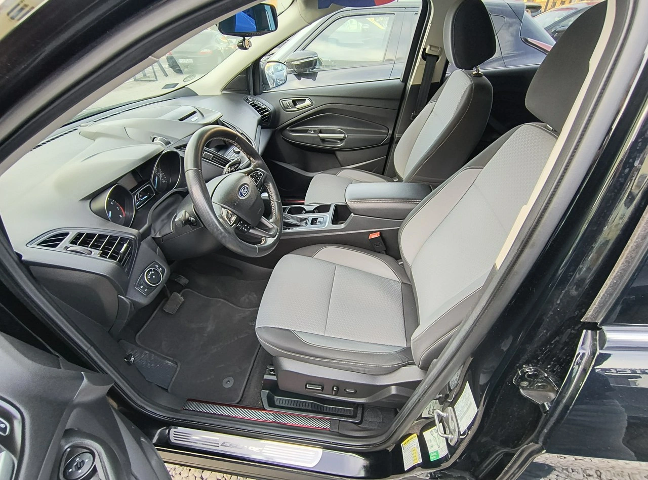 Ford Escape - Zdjęcie 12