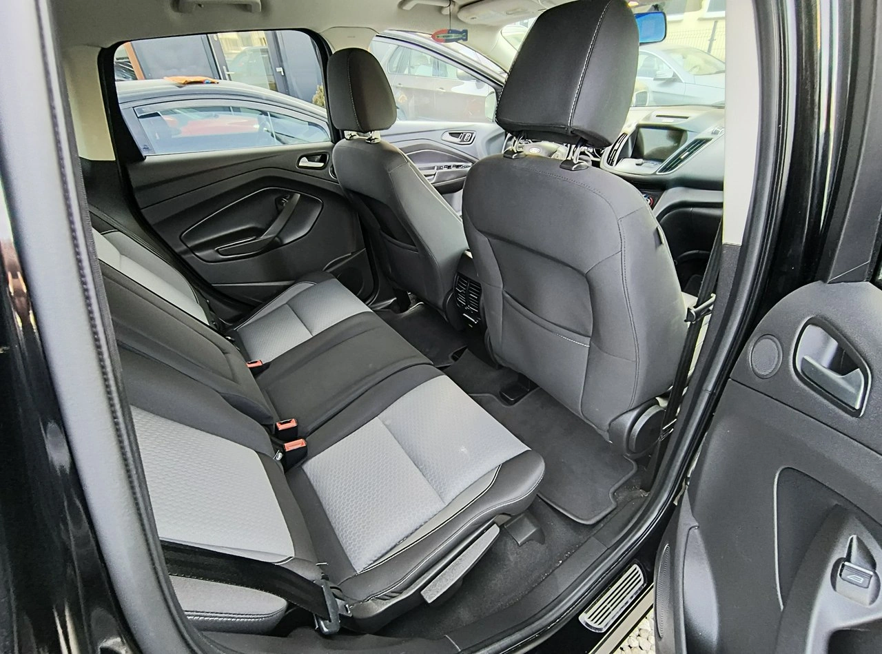 Ford Escape - Zdjęcie 16