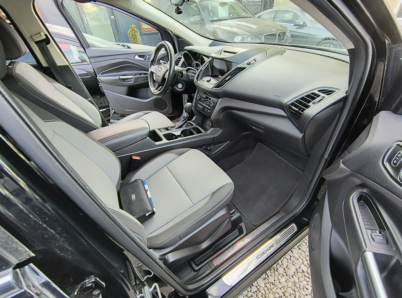 Ford Escape - Zdjęcie 17