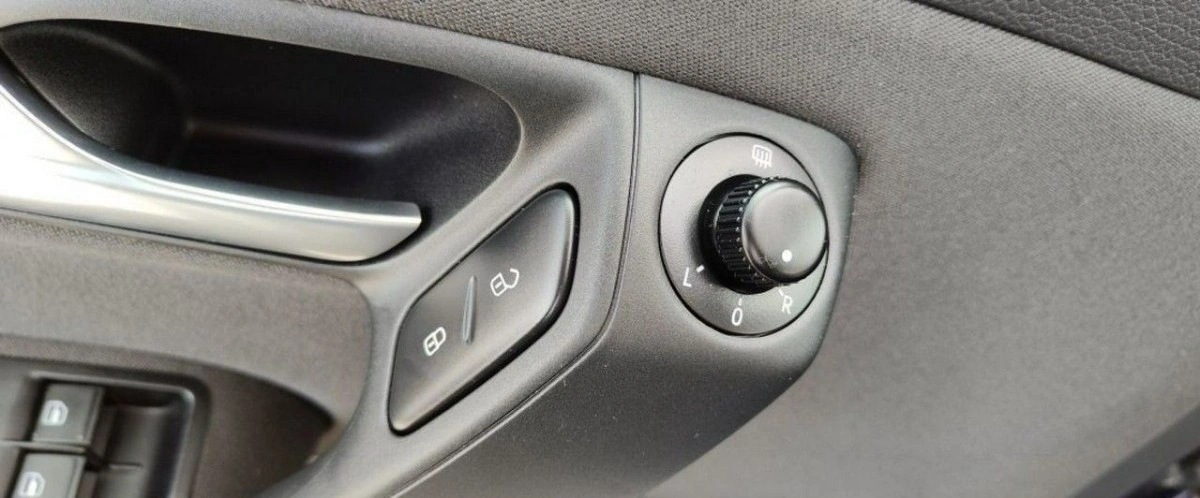 Volkswagen Polo - Zdjęcie 25