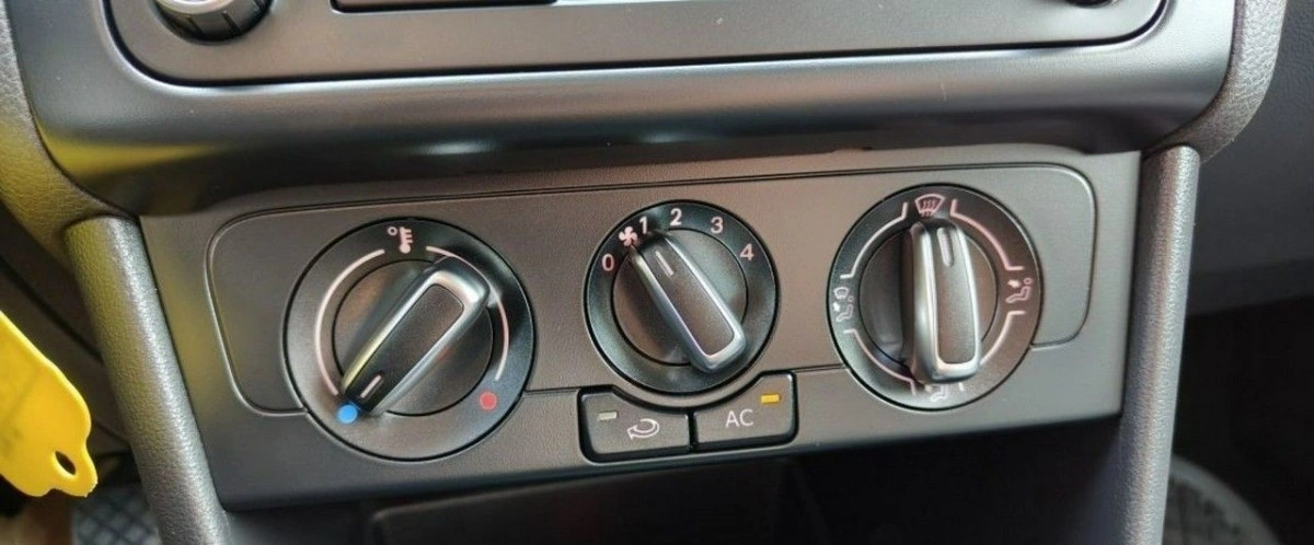 Volkswagen Polo - Zdjęcie 31