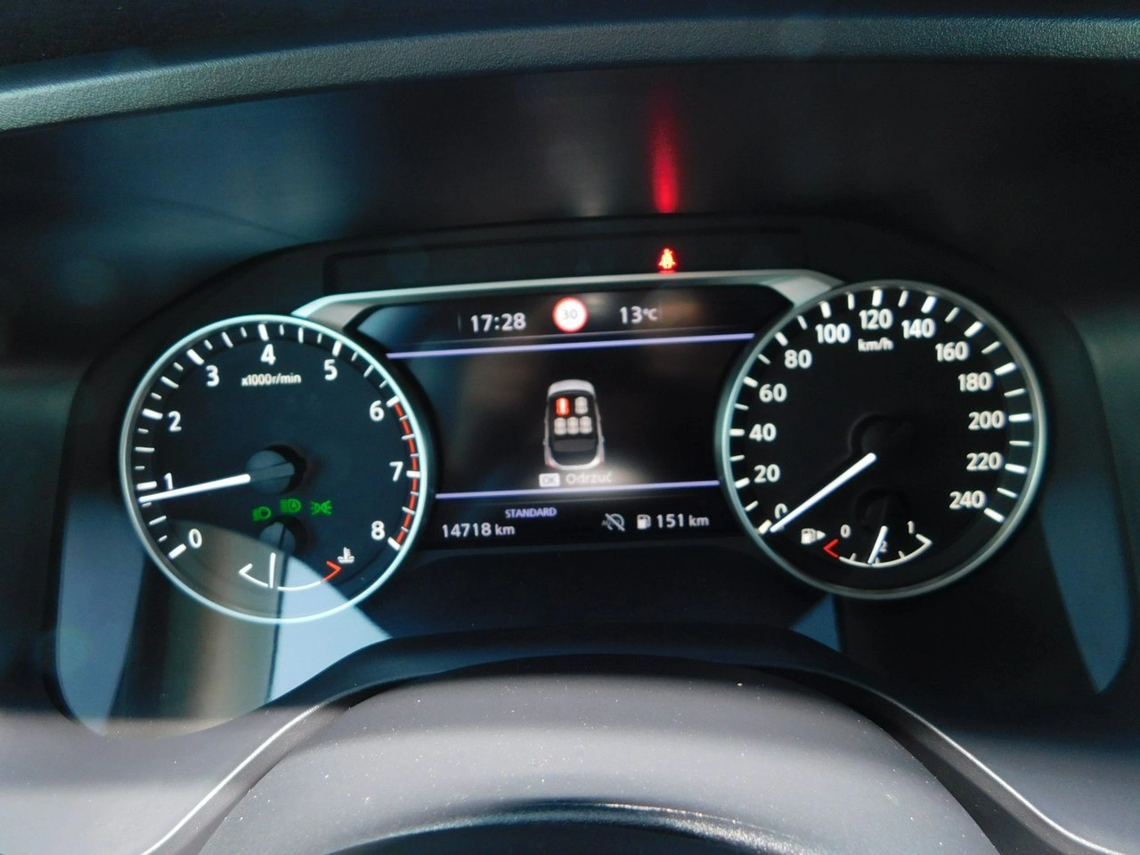 Nissan Qashqai - Zdjęcie 10