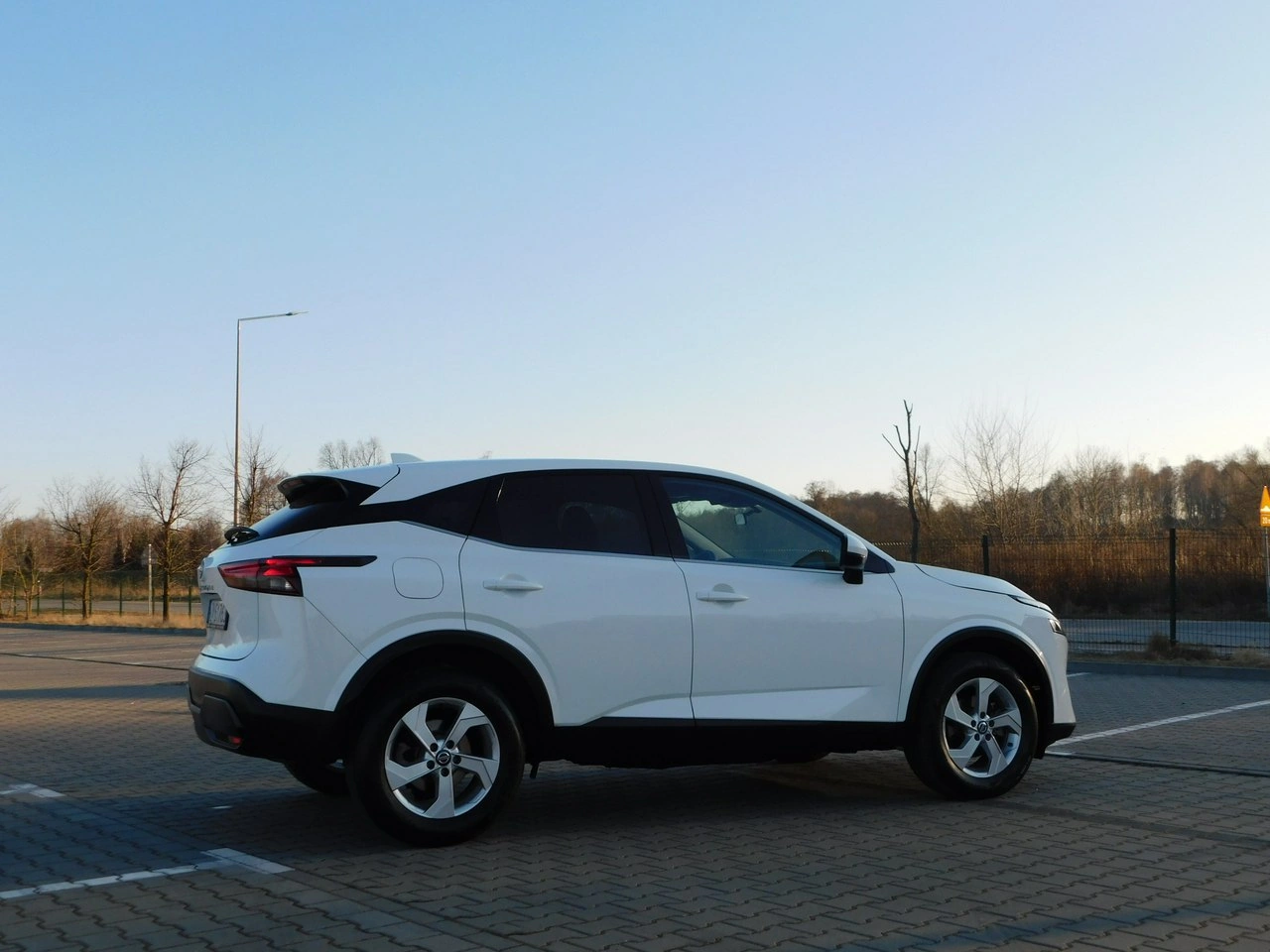 Nissan Qashqai - Zdjęcie 19