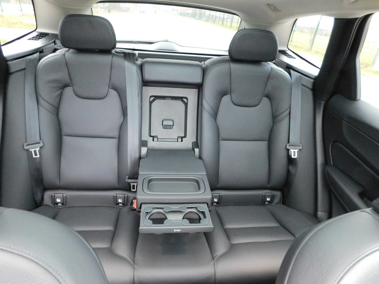 Volvo XC 60 - Zdjęcie 11