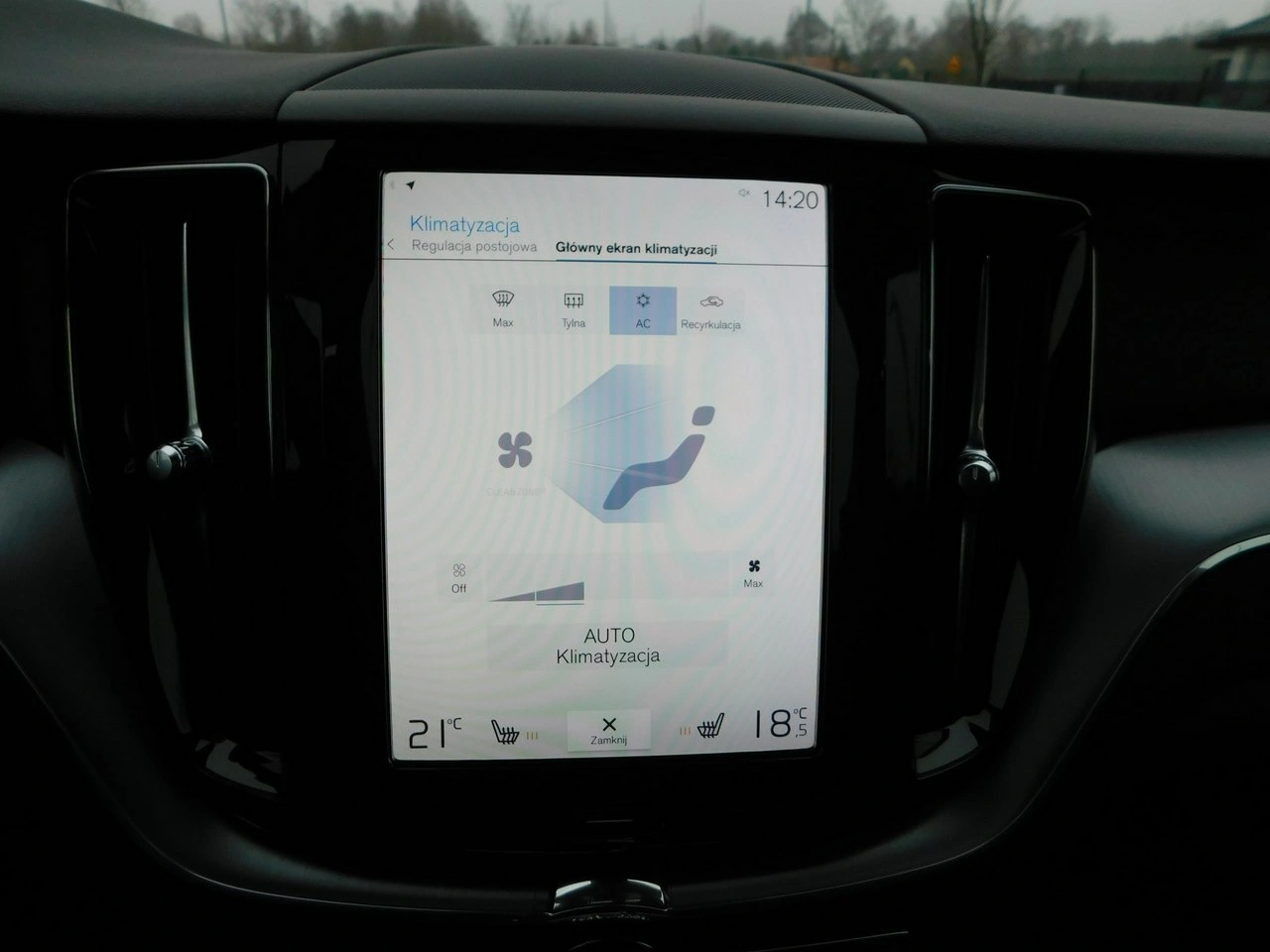 Volvo XC 60 - Zdjęcie 19